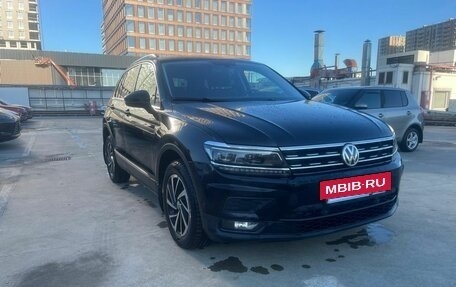 Volkswagen Tiguan II, 2018 год, 1 730 000 рублей, 3 фотография