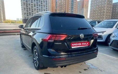 Volkswagen Tiguan II, 2018 год, 1 730 000 рублей, 6 фотография