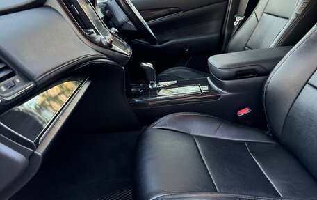 Toyota Crown, 2015 год, 2 470 000 рублей, 16 фотография