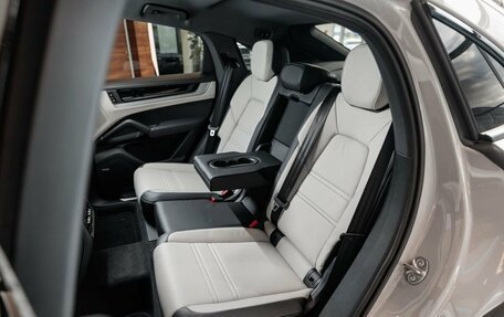 Porsche Cayenne III, 2025 год, 18 900 000 рублей, 27 фотография