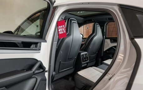 Porsche Cayenne III, 2025 год, 18 900 000 рублей, 25 фотография