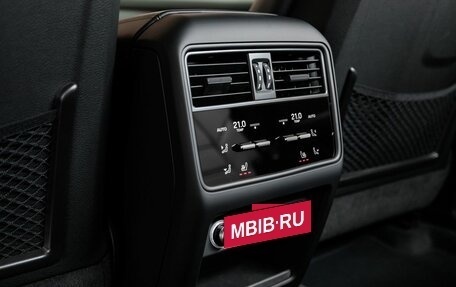 Porsche Cayenne III, 2025 год, 18 900 000 рублей, 26 фотография