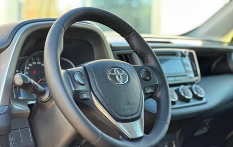 Toyota RAV4, 2015 год, 1 450 000 рублей, 24 фотография