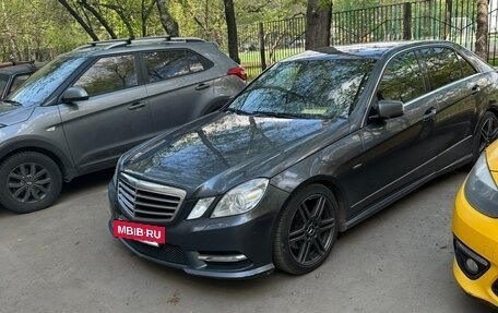Mercedes-Benz E-Класс, 2011 год, 1 630 000 рублей, 3 фотография
