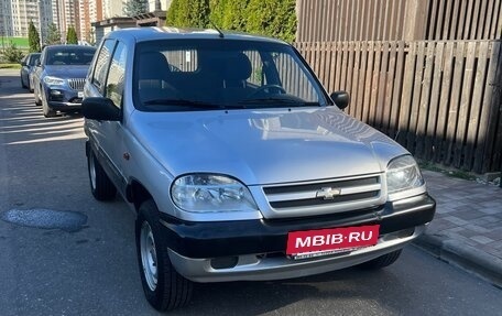 Chevrolet Niva I рестайлинг, 2006 год, 530 000 рублей, 17 фотография
