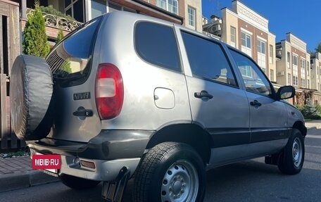 Chevrolet Niva I рестайлинг, 2006 год, 530 000 рублей, 24 фотография