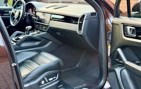 Porsche Cayenne III, 2018 год, 5 497 000 рублей, 16 фотография