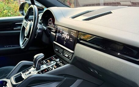 Porsche Cayenne III, 2018 год, 5 497 000 рублей, 18 фотография