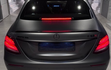 Mercedes-Benz E-Класс AMG, 2017 год, 7 200 000 рублей, 5 фотография