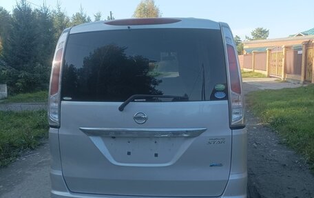 Nissan Serena IV, 2012 год, 1 420 000 рублей, 2 фотография
