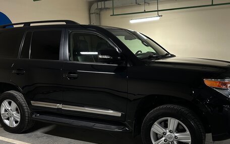 Toyota Land Cruiser 200, 2012 год, 3 500 000 рублей, 2 фотография