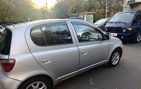 Toyota Vitz, 2000 год, 270 000 рублей, 3 фотография