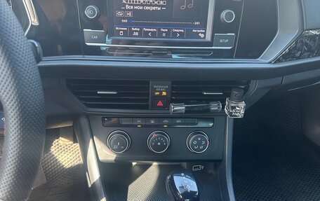 Volkswagen Jetta VII, 2018 год, 1 750 000 рублей, 21 фотография