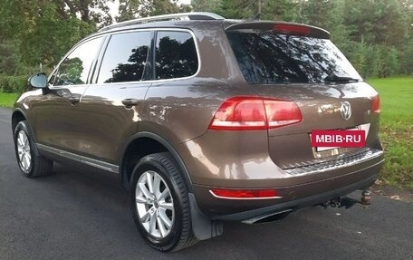 Volkswagen Touareg III, 2012 год, 2 200 000 рублей, 3 фотография