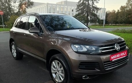 Volkswagen Touareg III, 2012 год, 2 200 000 рублей, 2 фотография