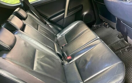 Toyota RAV4, 2013 год, 1 590 000 рублей, 24 фотография