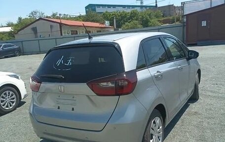 Honda Fit, 2021 год, 1 550 000 рублей, 4 фотография