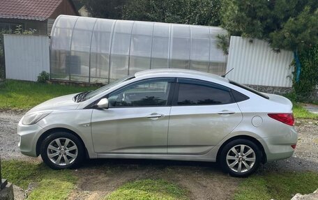 Hyundai Solaris II рестайлинг, 2011 год, 580 000 рублей, 3 фотография