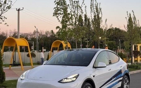 Tesla Model Y I, 2023 год, 4 200 000 рублей, 1 фотография