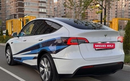 Tesla Model Y I, 2023 год, 4 200 000 рублей, 6 фотография