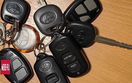 Toyota Highlander III, 2003 год, 750 000 рублей, 25 фотография