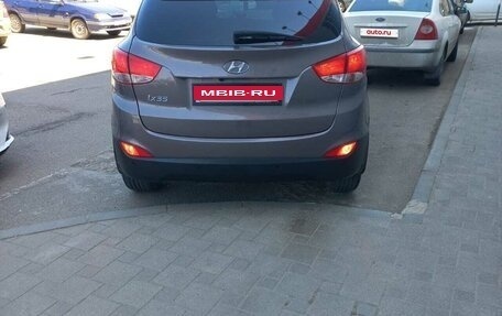 Hyundai ix35 I рестайлинг, 2015 год, 1 595 000 рублей, 4 фотография