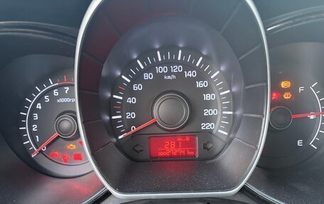 KIA Rio III рестайлинг, 2012 год, 700 000 рублей, 10 фотография