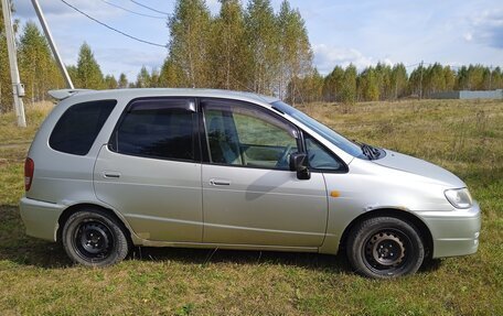 Toyota Corolla Spacio II, 2000 год, 350 000 рублей, 10 фотография