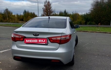 KIA Rio III рестайлинг, 2013 год, 850 000 рублей, 2 фотография