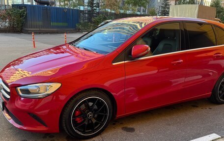 Mercedes-Benz B-Класс, 2019 год, 1 579 999 рублей, 1 фотография