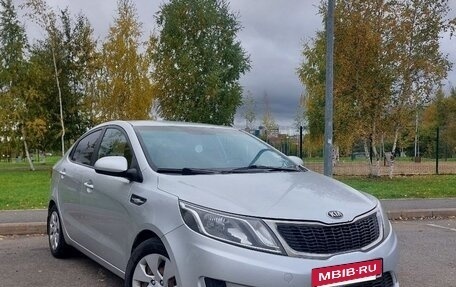 KIA Rio III рестайлинг, 2013 год, 850 000 рублей, 3 фотография