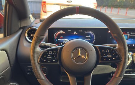 Mercedes-Benz B-Класс, 2019 год, 1 579 999 рублей, 15 фотография