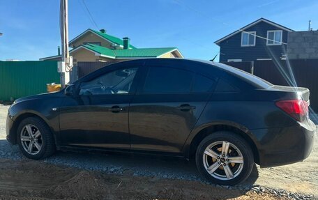 Chevrolet Cruze II, 2011 год, 570 000 рублей, 4 фотография