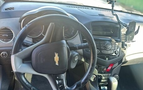 Chevrolet Cruze II, 2011 год, 570 000 рублей, 5 фотография