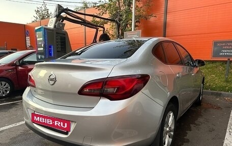Opel Astra J, 2014 год, 850 000 рублей, 4 фотография