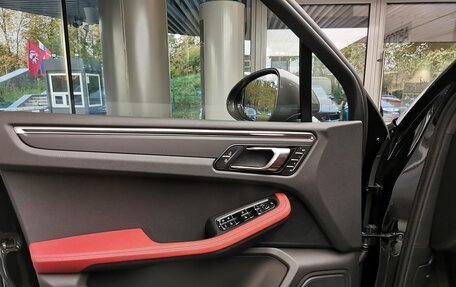 Porsche Macan I рестайлинг, 2025 год, 10 990 000 рублей, 9 фотография