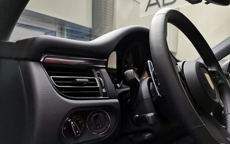 Porsche Macan I рестайлинг, 2025 год, 10 990 000 рублей, 11 фотография
