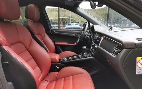 Porsche Macan I рестайлинг, 2025 год, 10 990 000 рублей, 16 фотография