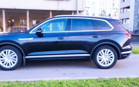 Volkswagen Touareg III, 2020 год, 5 718 000 рублей, 1 фотография