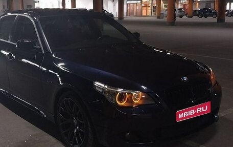 BMW 5 серия, 2004 год, 1 100 000 рублей, 1 фотография
