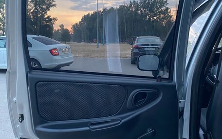 Chevrolet Niva I рестайлинг, 2008 год, 555 000 рублей, 11 фотография