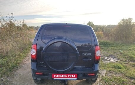 Chevrolet Niva I рестайлинг, 2010 год, 375 000 рублей, 3 фотография