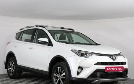 Toyota RAV4, 2019 год, 2 377 000 рублей, 3 фотография