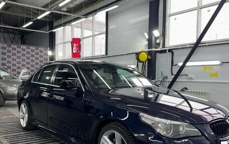 BMW 5 серия, 2004 год, 1 100 000 рублей, 3 фотография
