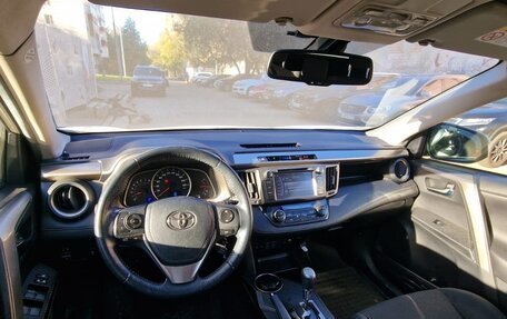 Toyota RAV4, 2013 год, 1 850 000 рублей, 6 фотография
