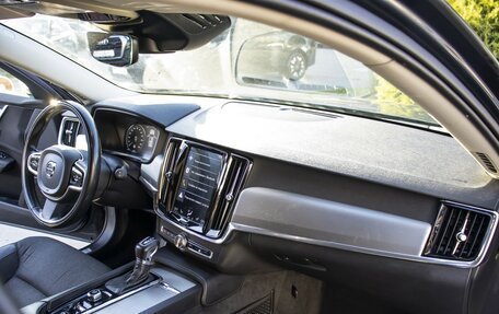 Volvo V90 Cross Country I рестайлинг, 2019 год, 2 595 000 рублей, 8 фотография