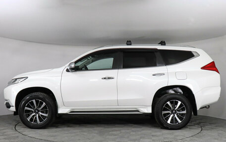 Mitsubishi Pajero Sport III рестайлинг, 2020 год, 3 097 000 рублей, 8 фотография
