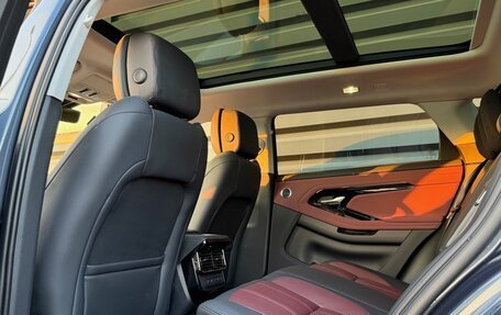 Land Rover Range Rover Evoque II, 2024 год, 6 790 000 рублей, 12 фотография
