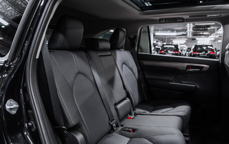 Toyota Highlander, 2025 год, 5 750 000 рублей, 19 фотография