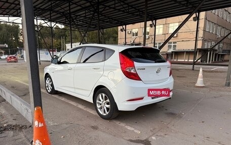 Hyundai Solaris II рестайлинг, 2015 год, 790 000 рублей, 5 фотография